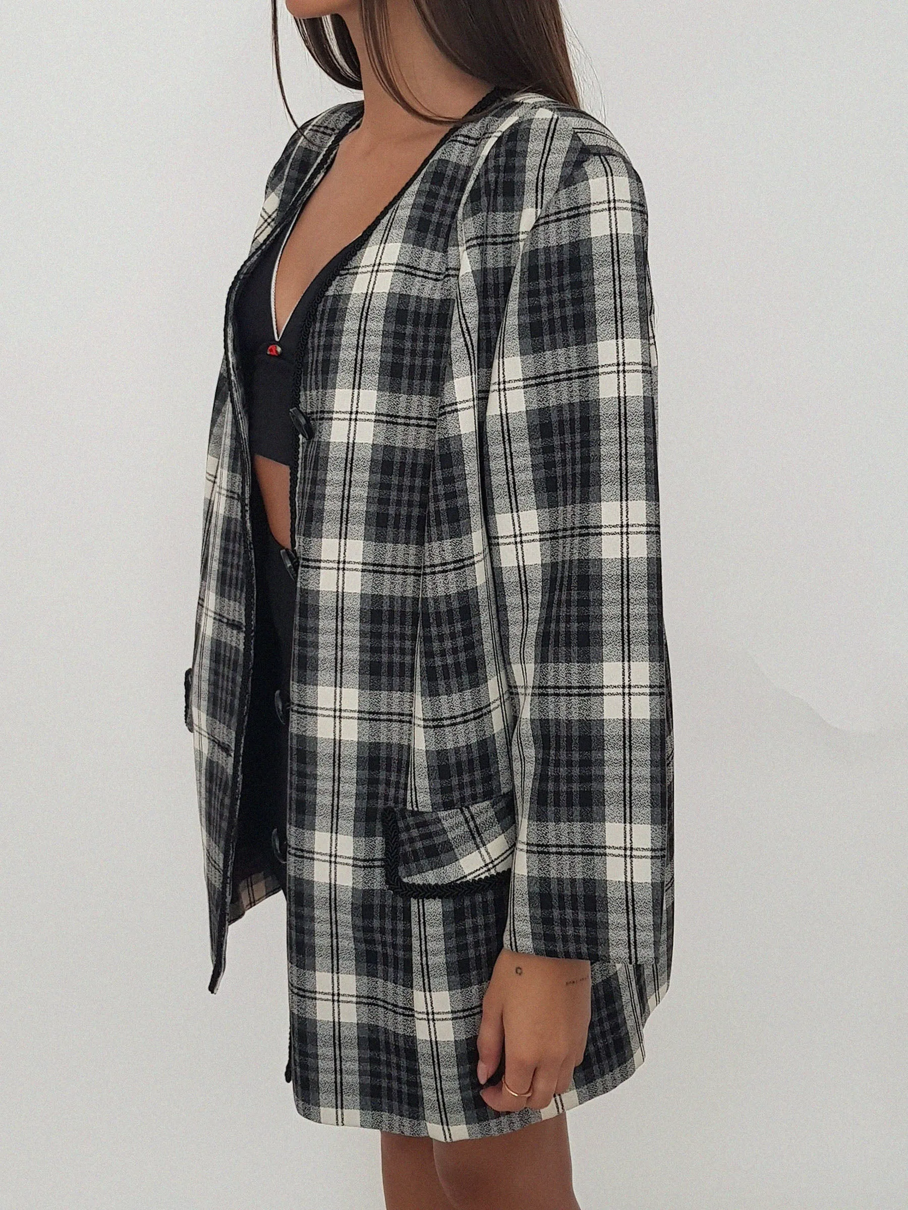 AMAZING BLAZER