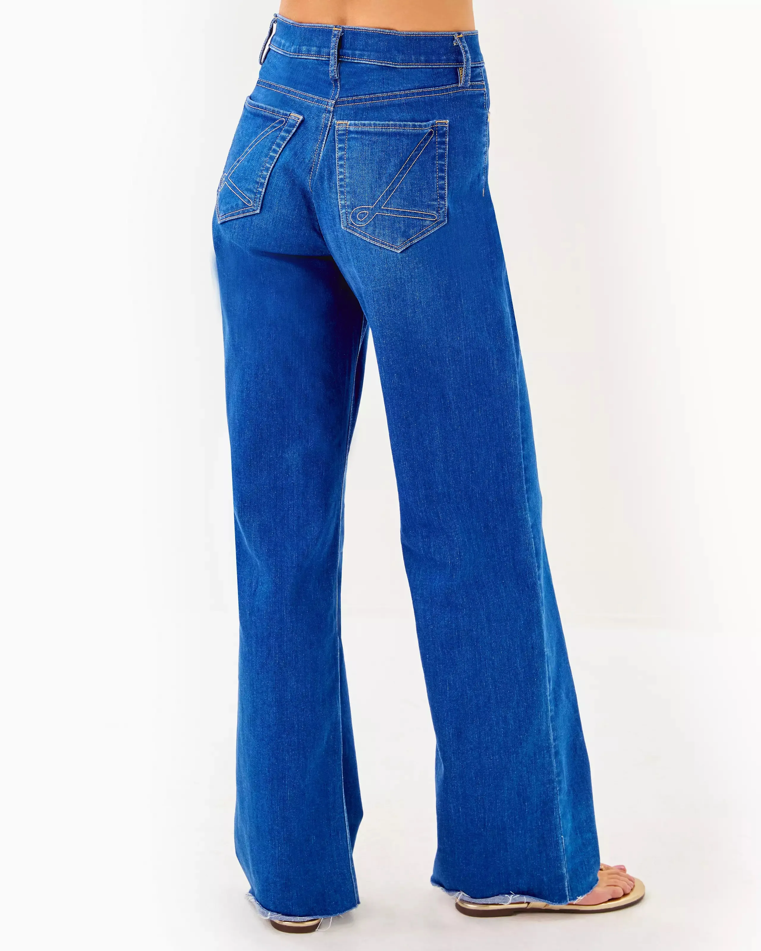 ANISTON HIGH RISE STRAIGH MEDIUM WASH