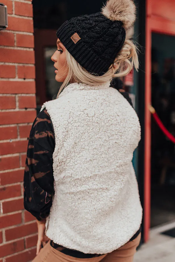 Blue Ridge Weekend Sherpa Lined Vest In Black