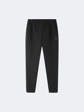 Erke Knitted Men Training Pant Light Brown