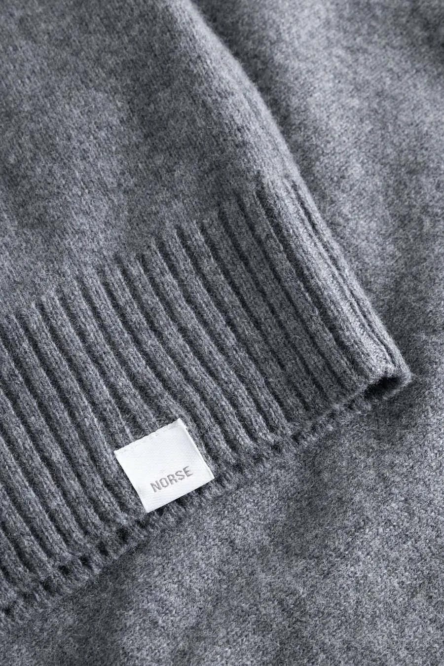 Norse Standard Merino Lambswool Sweater -Grey Melange