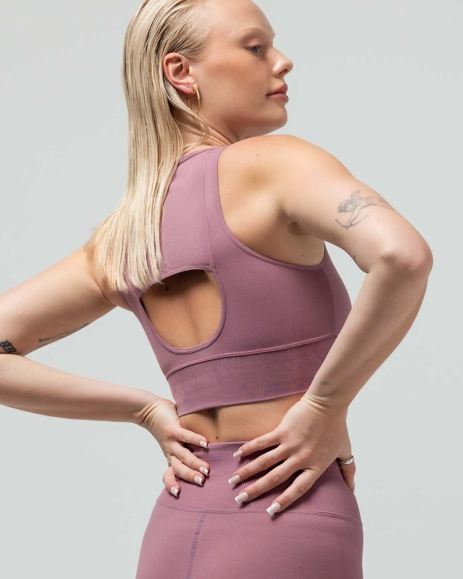 THE JERSEY KEYHOLE SPORTS BRA W/FUSED WAIST BAND