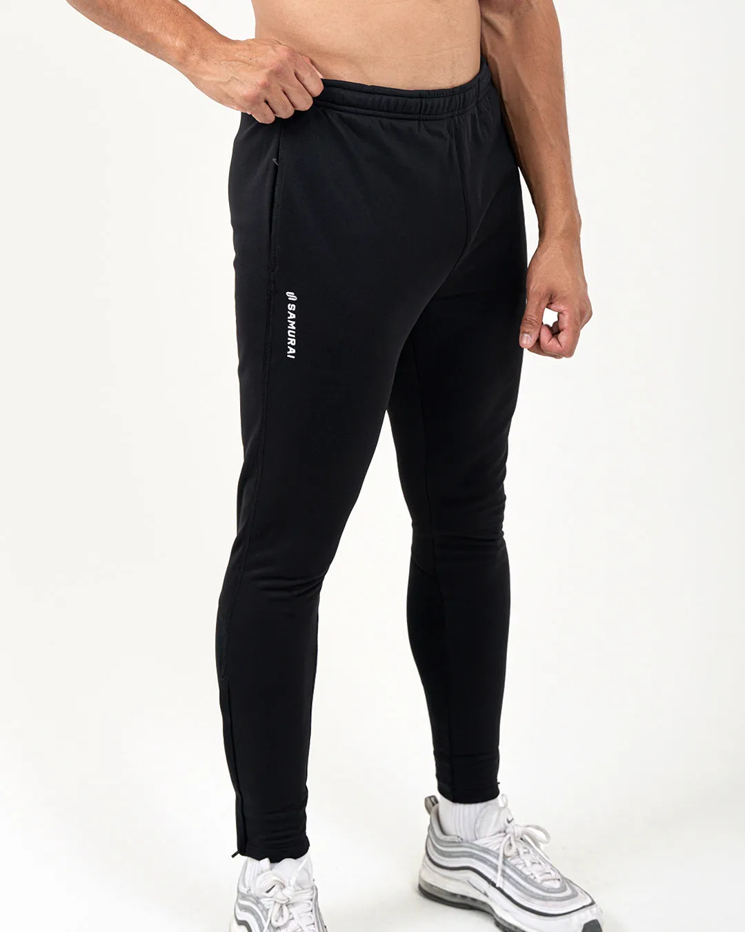 U:0200 - Men's Tapered Training Pant - Black