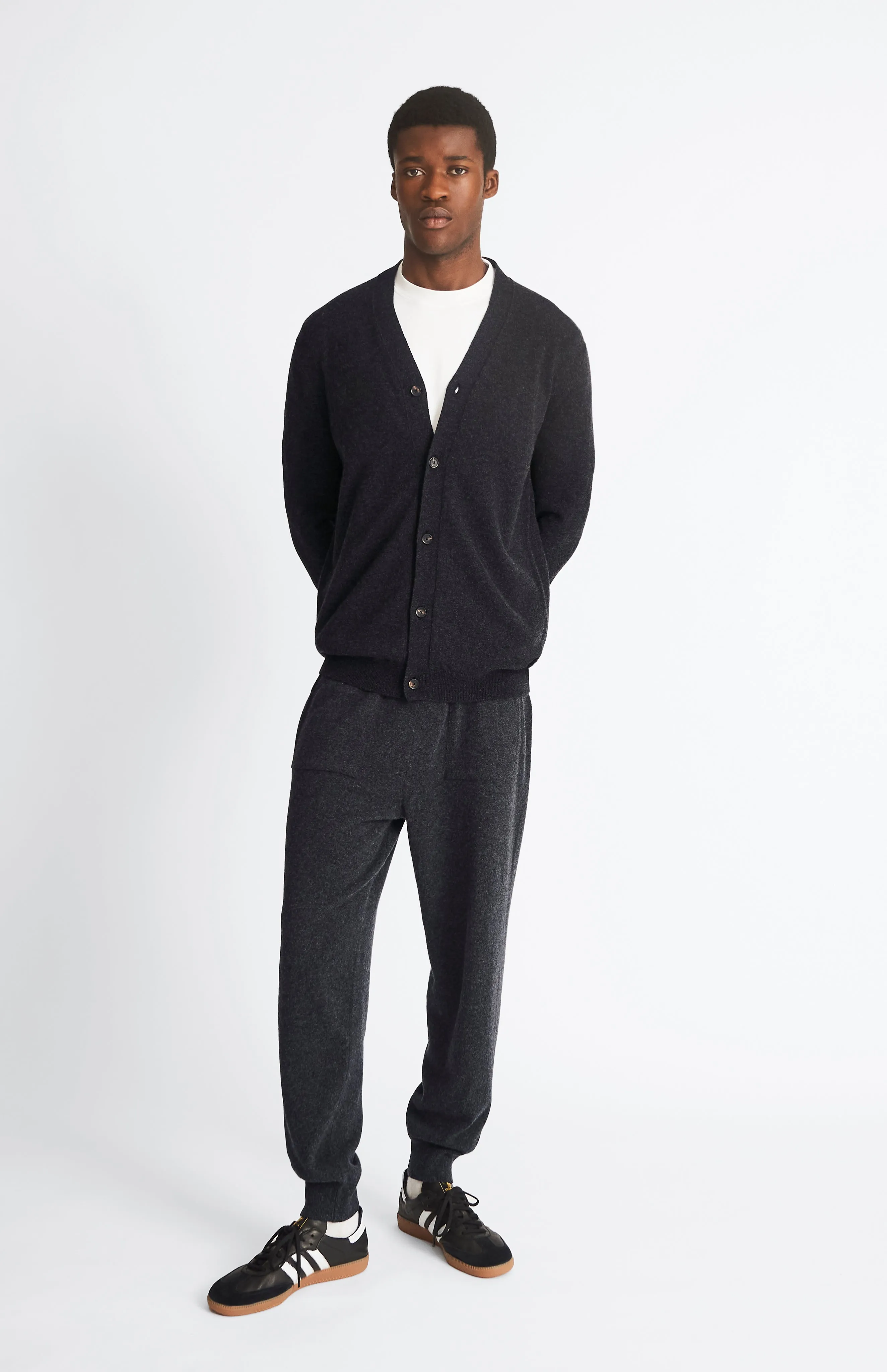 V Neck Cashmere Cardigan In Charcoal