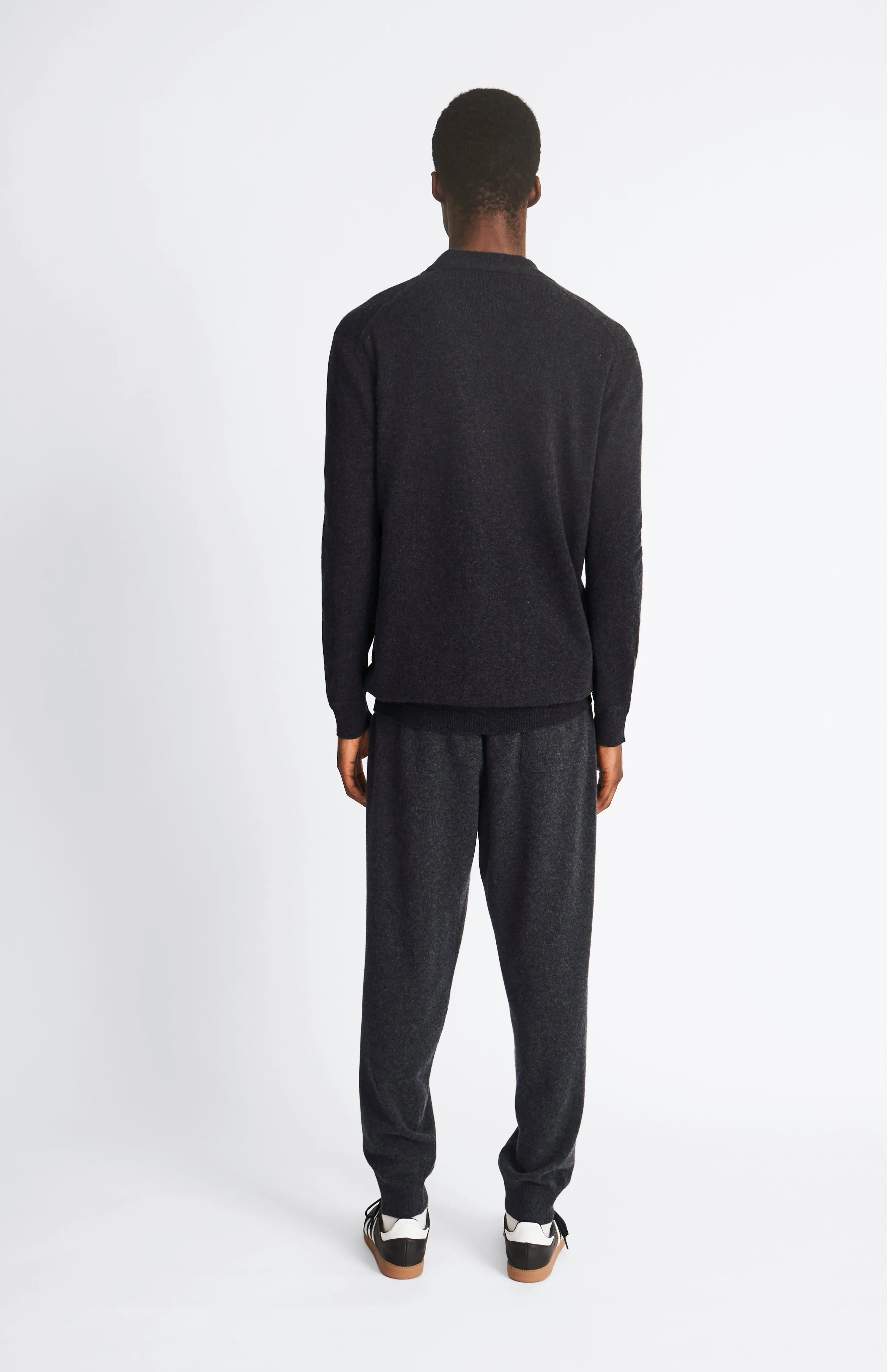 V Neck Cashmere Cardigan In Charcoal