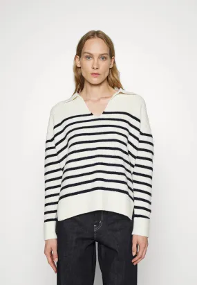 Valdi Polo Neck Sweater