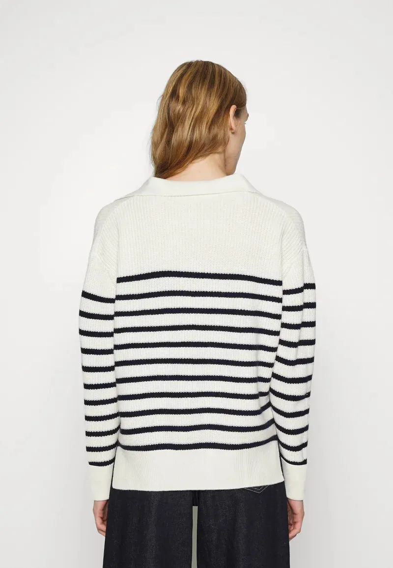 Valdi Polo Neck Sweater
